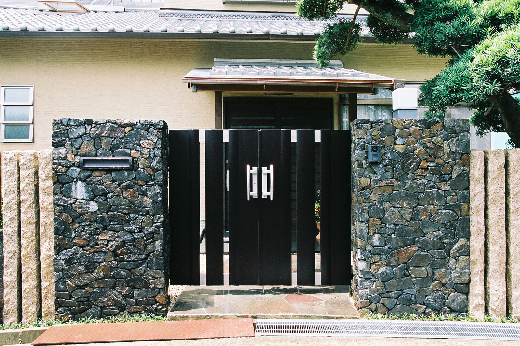 奈良・エクステリアリフォーム/割石の家