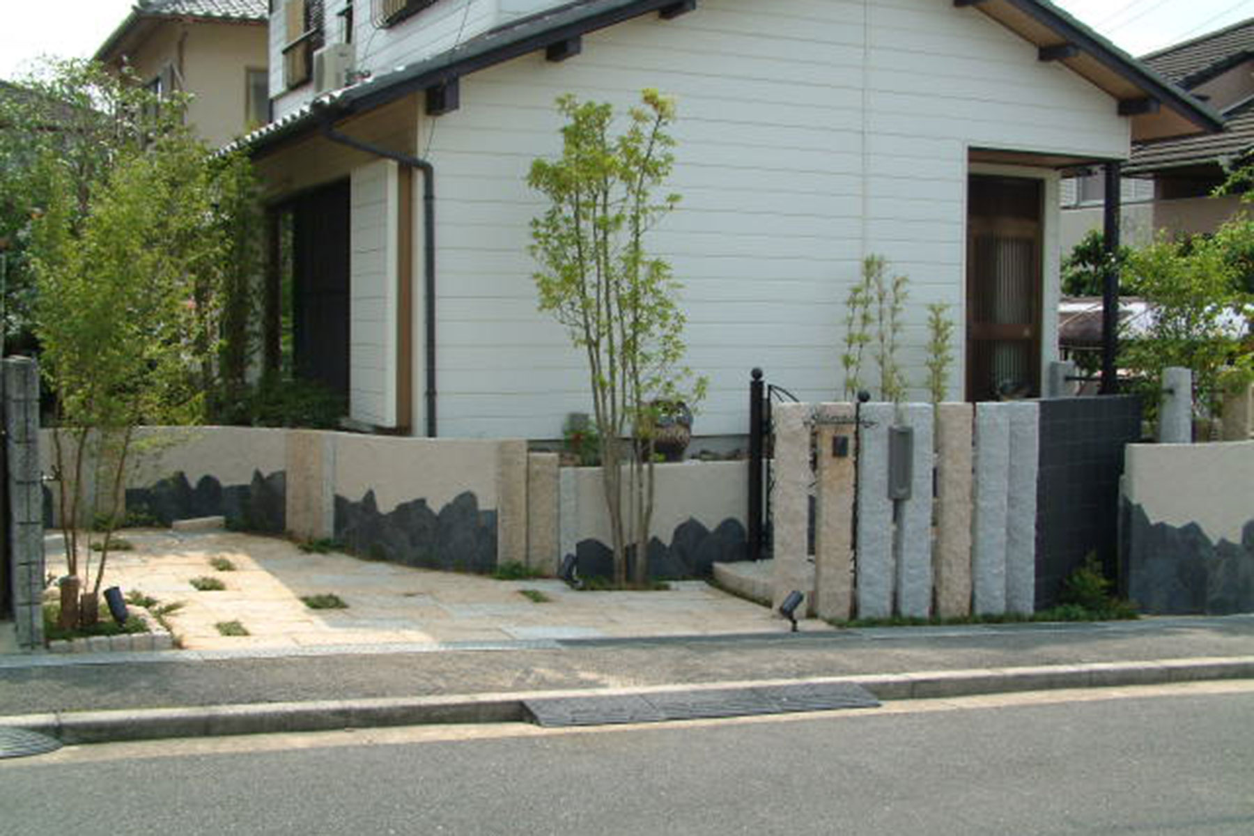 木津川市・エクステリアリフォーム/石柱のある家